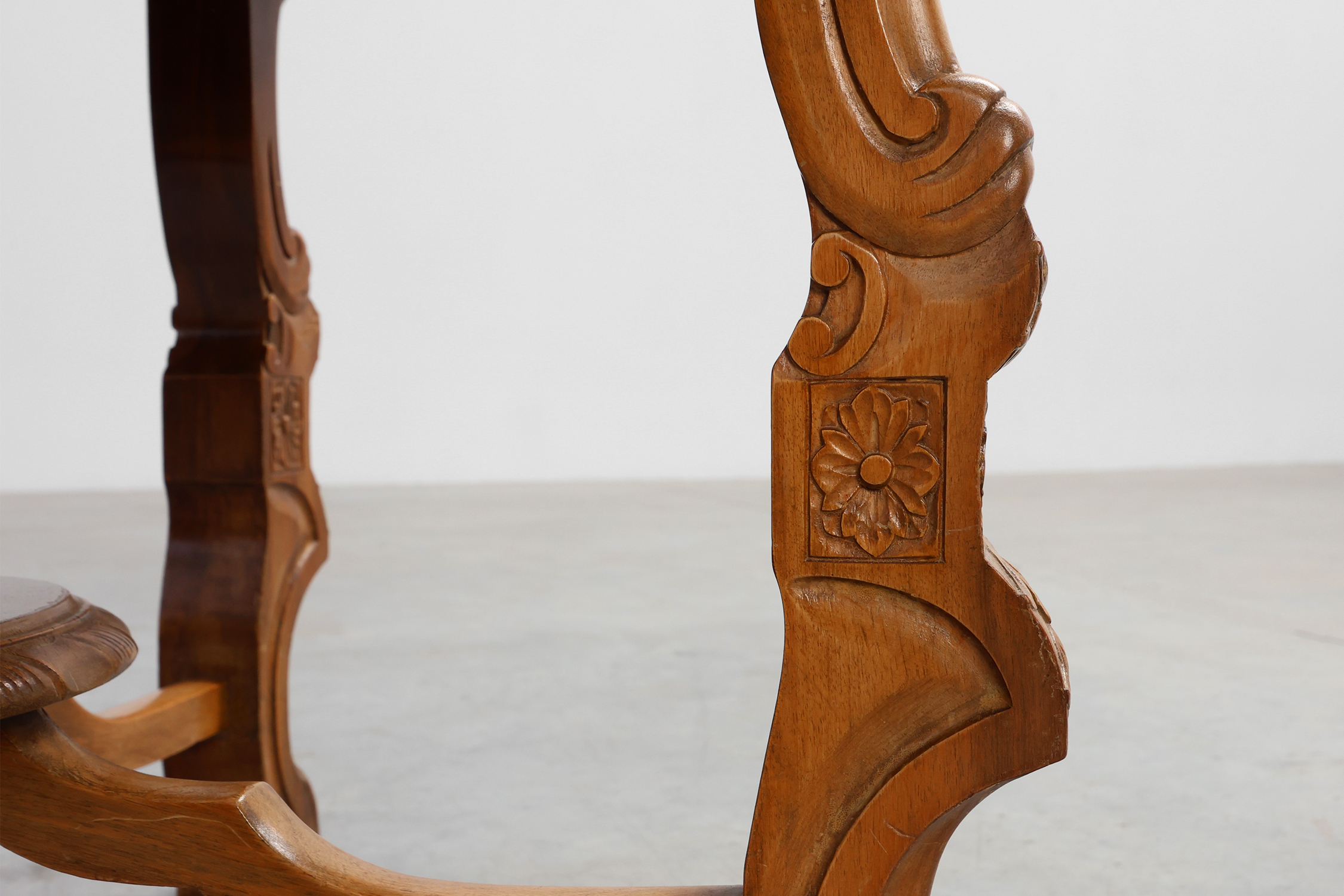Renaissance‑Style Round Walnut Coffee Table, France &ndash; Late 19th Centurythumbnail